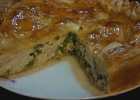 Tourte au poulet et aux petits pois