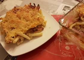 Gratin de macaronis au gorgonzola et gruyère