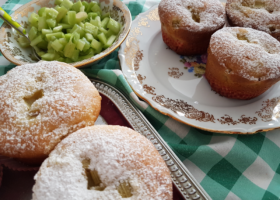 Muffins à la rhubarbe extra moelleux