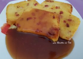 Tranches de cake à la polenta aux lardons