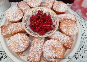 Petits moelleux amande et groseilles