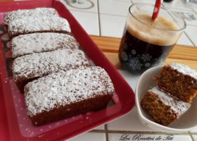 Minis cakes au citron et graines de pavot bleu