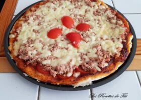 Pizza tomates et thon