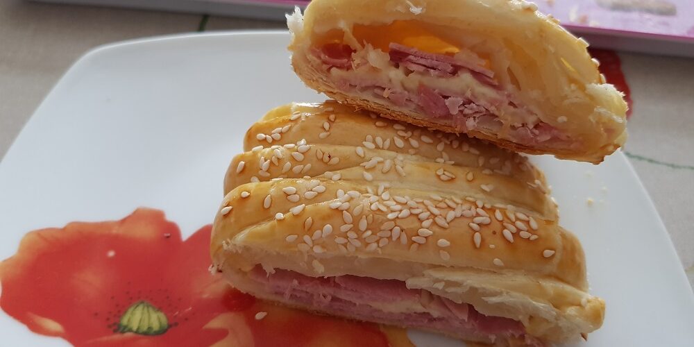 Tresse feuilletée jambon fromage au sésame