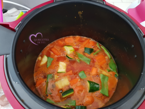 Couscous merguez poulet à ma façon par "Les Recettes de Titi"