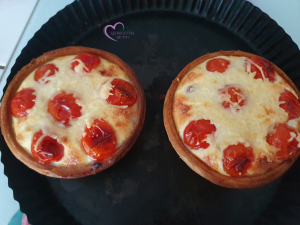 Petites quiches tomates cerises 4 fromages par "Les Recettes de Titi"