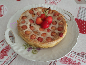 clafoutis aux cerises et à l'amande par "Les Recettes de Titi"