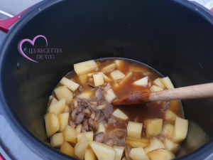 Pommes de terre en ragoût à ma façon par "Les Recettes de Titi"