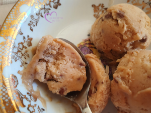 Glace banane et pépites de chocolat par "Les Recettes de Titi"