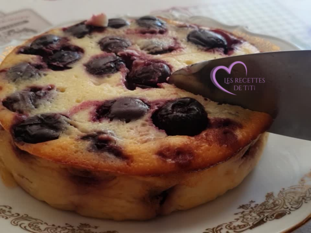 Clafoutis au yaourt et cerises par "Les Recettes de Titi"