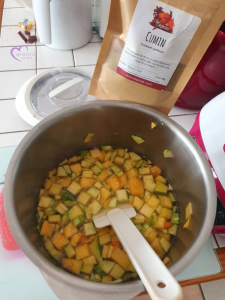 Velouté de courgettes et carottes au cumin par "Les Recettes de Titi"