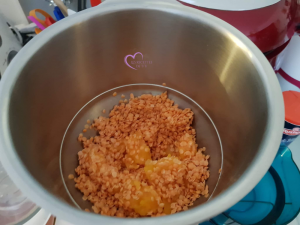 Velouté de citrouille et lentilles corail au curry et à la crème de coco par "Les Recettes de Titi"