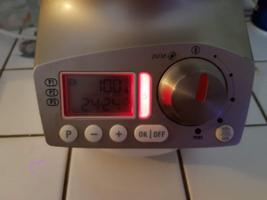 Velouté de citrouille et lentilles corail au curry et à la crème de coco par "Les Recettes de Titi"