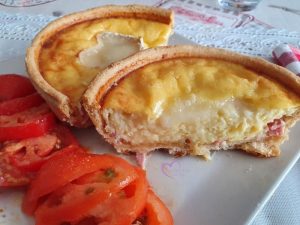 Quiches jambon chèvre et miel par "Les Recettes de Titi"