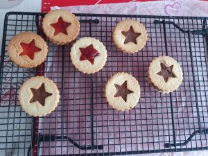 Sablés lunettes à la confiture et à la pâte à tartiner par "Les Recettes de Titi"