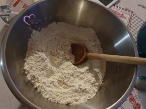 Pain cocotte sans pétrissage par "Les Recettes de Titi"