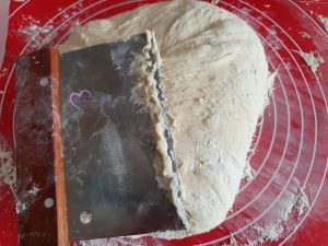 Pain cocotte sans pétrissage par "Les Recettes de Titi"