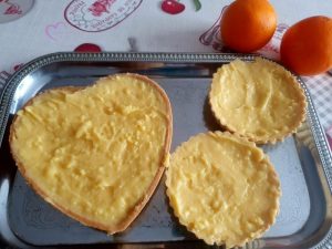 Tarte cœur et tartelettes orange meringuée par "Les Recettes de Titi"