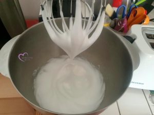 Tarte cœur et tartelettes orange meringuée par "Les Recettes de Titi"