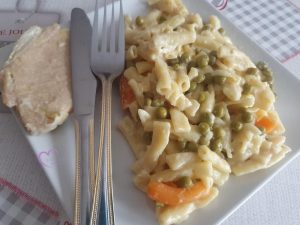 One pâtes à la crème et côtelettes par "Les Recettes de Titi"