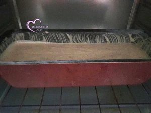 Cake au lait concentré sucré et à la vanille par "Les Recettes de Titi"