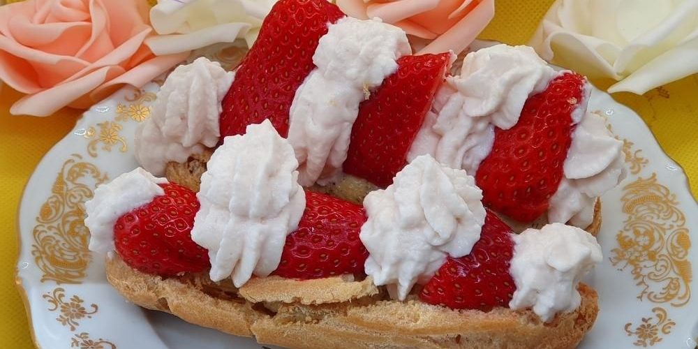 Eclairs vanille fraises et chantilly
