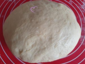 Brioche et ses briochettes au sucre perlé par "Les Recettes de Titi"