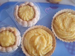 Charlottes et tartelettes citron meringuées par "Les Recettes de Titi"