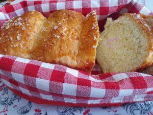 Brioche et ses briochettes au sucre perlé par "Les Recettes de Titi"