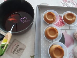 Savarins et charlottes aux fraises par "Les Recettes de Titi"