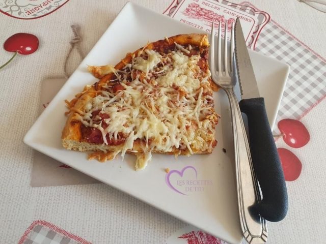 pizza jambon lardons par "Les Recettes de Titi"