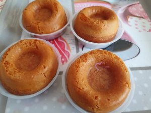 Savarins et charlottes aux fraises par "Les Recettes de Titi"