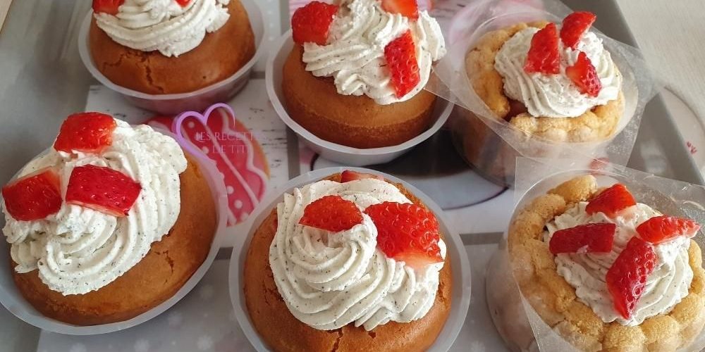 Savarins et charlottes aux fraises