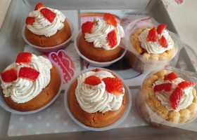 Savarins et charlottes aux fraises