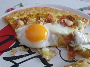 Pizza pommes de terre rosette et fromage au curry par "Les Recettes de Titi"