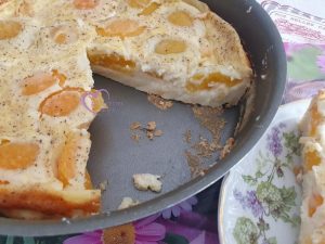 Clafoutis aux abricots au sirop par "par les Recettes de Titi"