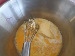 Cake jambon lardons et champignons par "Les Recettes de Titi"