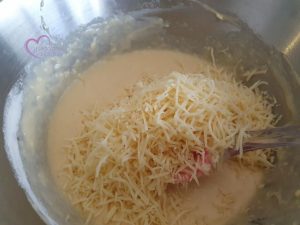 Cake jambon lardons et champignons par "Les Recettes de Titi"