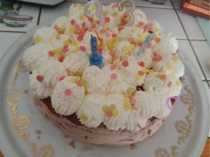 Gâteau anniversaire chantilly choco et nature par "Les Recettes de Titi"