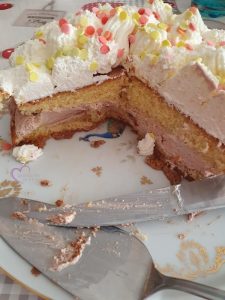 Gâteau anniversaire chantilly choco et nature par "Les Recettes de Titi"