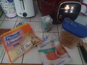 Gratin de coquillettes à la truite fumée et au lait de coco par "Les Recettes de Titi"