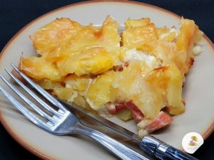 Gratin de pommes de terre mini saucisses et raclette par Les Recettes de Titi