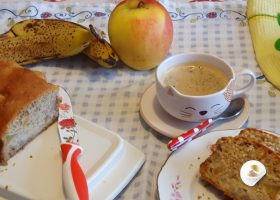 Cake aux fruits et aux amandes