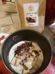 Ganache vanille pour macarons par "Les Recettes de Titi"