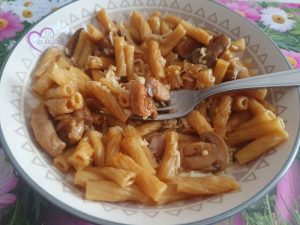 One pot pasta dinde lardons et champignons au Cookeo par "Les Recettes de Titi"