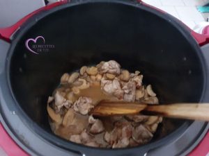One pot pasta dinde lardons et champignons au Cookeo par "Les Recettes de Titi"