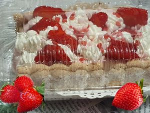 Charlotte aux fraises au fromage frais par "Les Recettes de Titi"