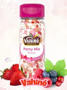 Charlotte aux fraises au fromage frais par les "Recettes de Titi"