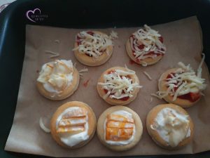 Apériquiches tomate, mozza et St Paulin par "Les Recettes de Titi"