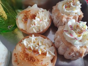 Charlottes et tartelettes aux poires par les "Recettes de Titi"